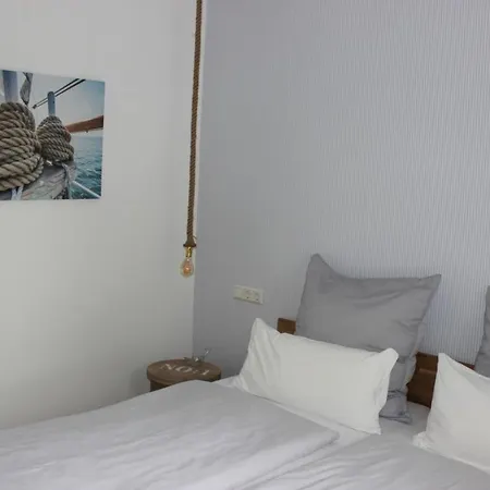 Krim Nautic Mit Ostseeblick In Alleinlage Ferienhaus *